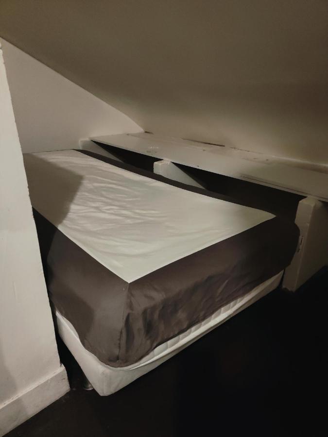 Roomate Near Paris Σαιν-Ντενί Εξωτερικό φωτογραφία